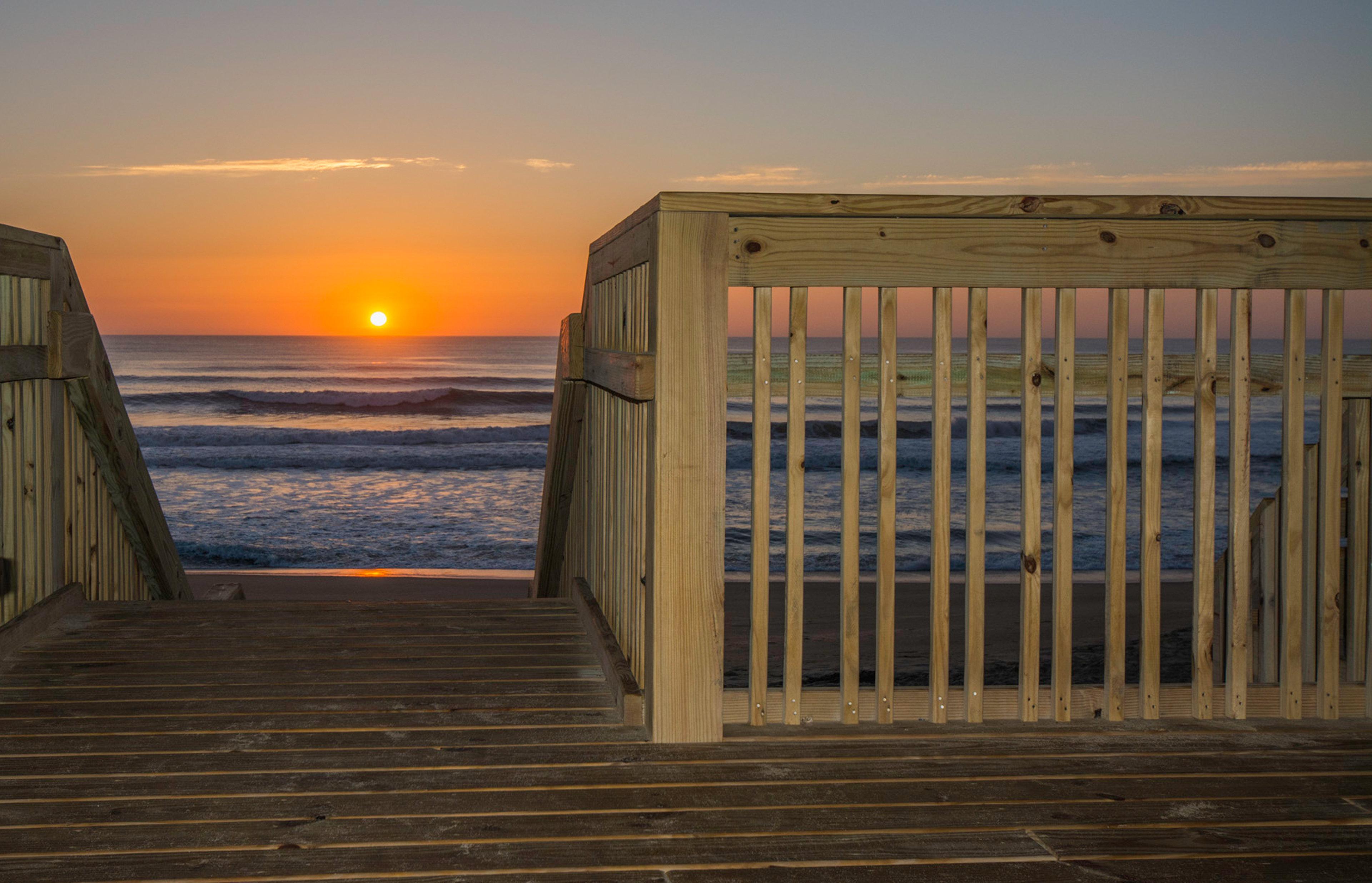 Holiday Inn Express Nags Head Oceanfront By Ihg Buitenkant foto
